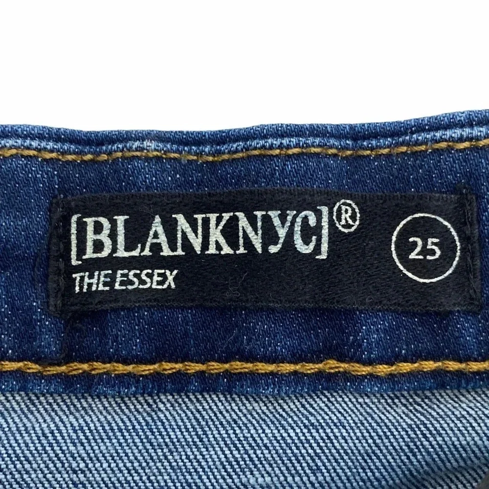BLANKNYC The Essex Classic Cut Off Distressed Jean Shorts Denim Blue Size 25 - Picture 5 of 9